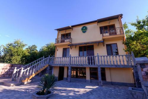 Karnel Hotel
