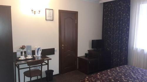 Salem On Tulebaeva Street Hotel
