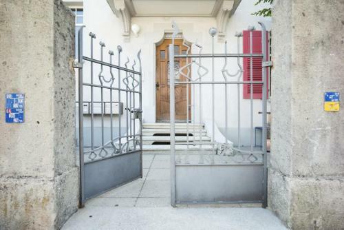 Bern Zwei Zimmer Im Jugendstilhaus Mit Garten