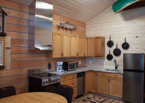 Denali Wild Stay - Moose Cabin, Free Wifi, 2 Private Bedrooms