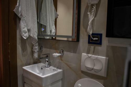 Hostal Iballe Guesthouse