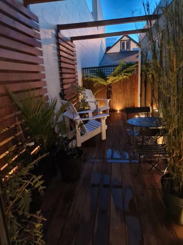 Villa Oaktree House