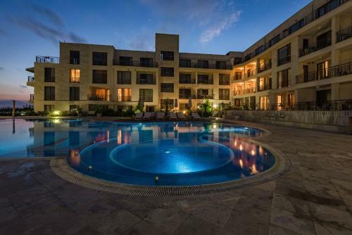 Diamond Apartment ?1 - Relax Holiday Views Sea And Pool