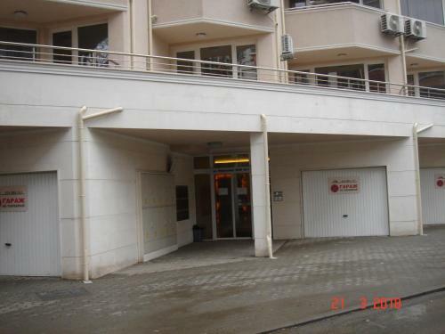 Apartment Deni