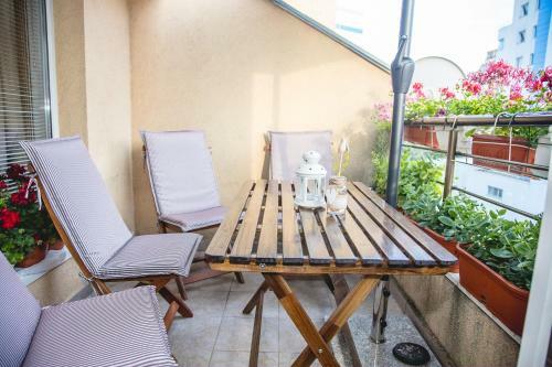 Apartamento Private 2-bdr Apt. + Parking Near Lazur Stadium