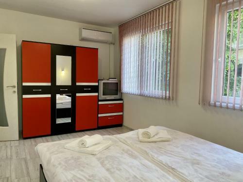 Sea Garden One Bed Apartment