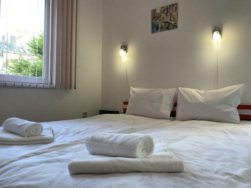 Sea Garden One Bed Apartment