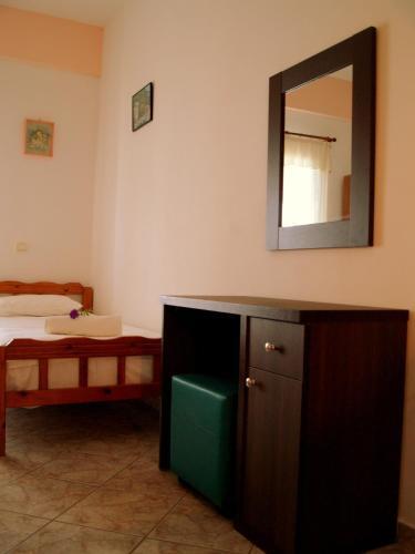 Hostal Q Bay Apartments