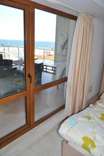 Beautiful Family Villa With Sea View