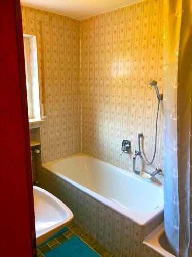 Apartamento Ferienwohnungen / Ferienhaus Adelsried