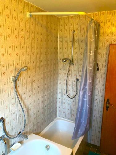 Apartamento Ferienwohnungen / Ferienhaus Adelsried