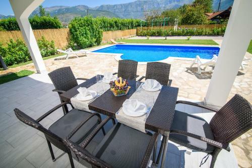 Villa Mirna