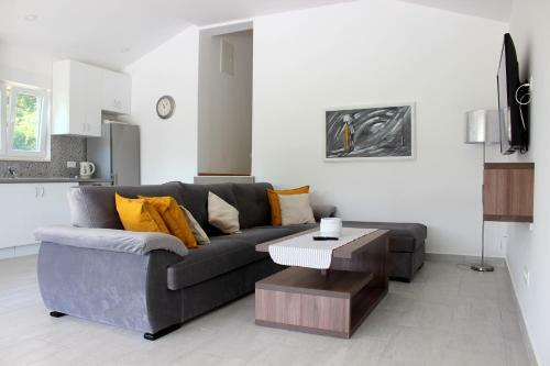 Villa Mirna