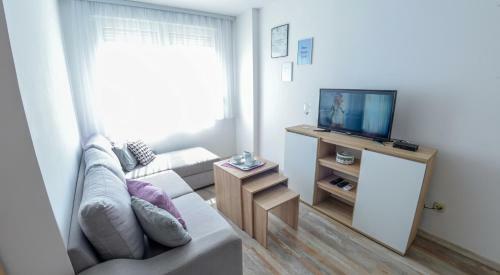 Golden View Apartments