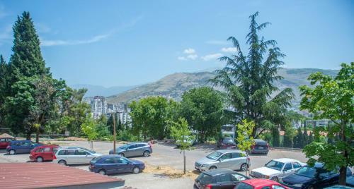 Golden View Apartments