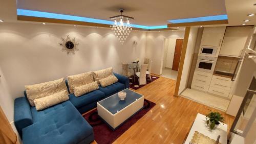 Queen's Apartman And Free Garage Parking