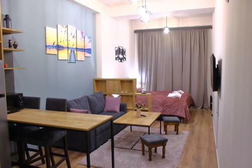 Woodland Apartment, Kechi House