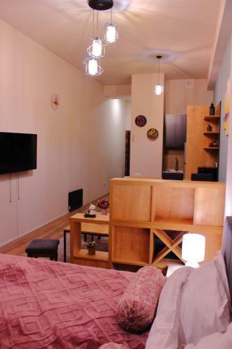 Woodland Apartment, Kechi House