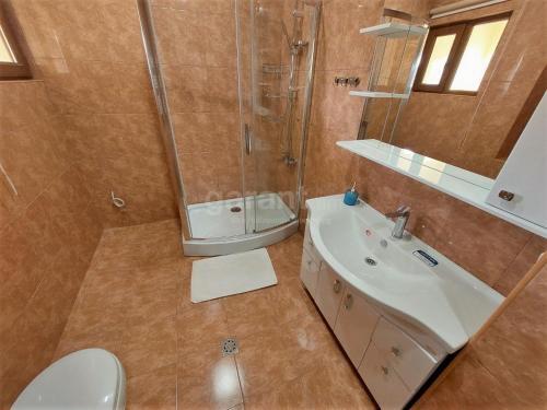 Apartamento ???????? ????? - ? 4 ????????? ? ??????????