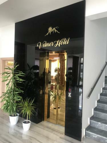 Velmer Hotel