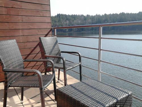 Hostal Penzion Ratm�r�k A Vin�rna U Raka