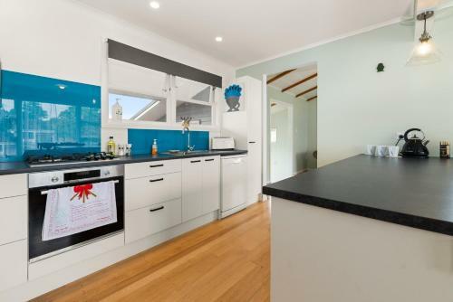 Fenton Retreat - Rotorua Holiday Home