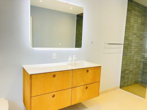Hostal Aday - Modern Living - Yang Room