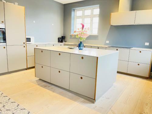 Hostal Aday - Modern Living - Yang Room
