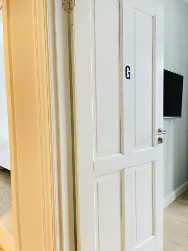 Hostal Aday - Modern Living - Yang Room