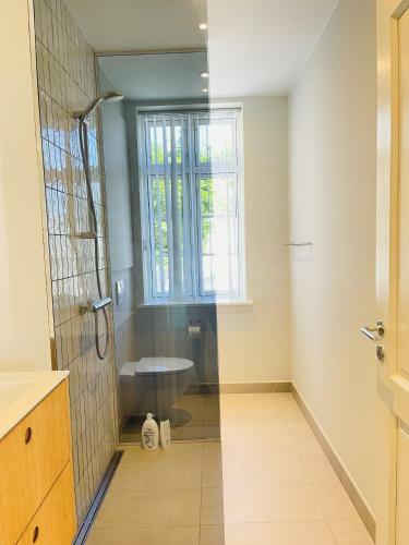 Apartamento Aday-booking - 2 Bedroom With Modern Kitchen And Free Parking