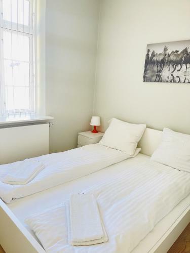 Apartamento Aday-booking - 2 Bedroom With Modern Kitchen And Free Parking