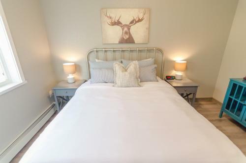 Motel Colony Suites