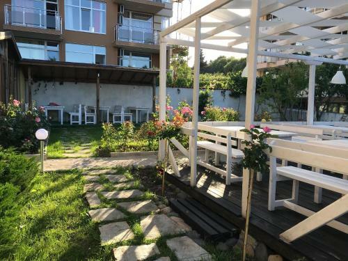 Family Hotel Akra
