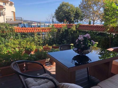 Hostal Breeze Guest House