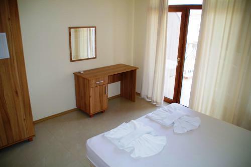 Azura Garden Apartments