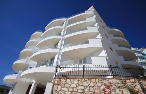 Pearl Apartment