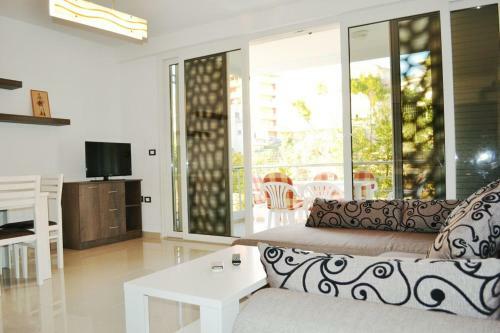 Azzura Apartment