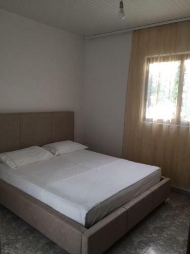 Private Holiday Home With Garden View Balcony
