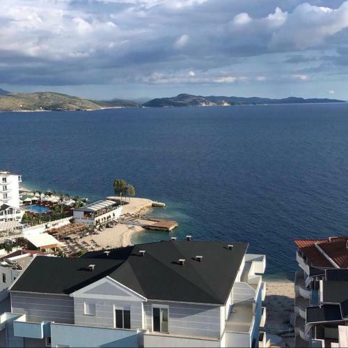 Beachfront Apartment Saranda Terraces