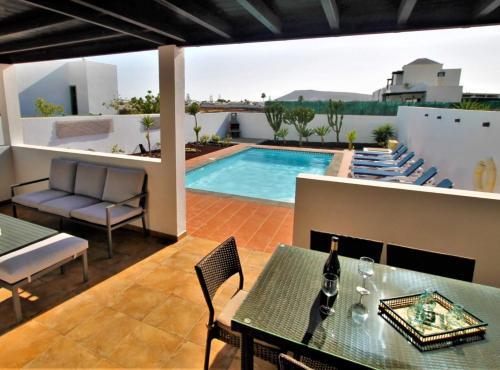 Villa Con Piscina Climatizada El Cobre 22