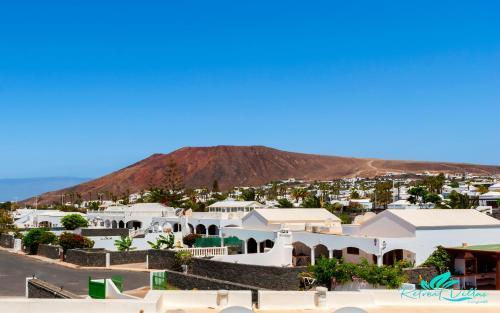Stunning 3-bed Villa In Playa Blanca