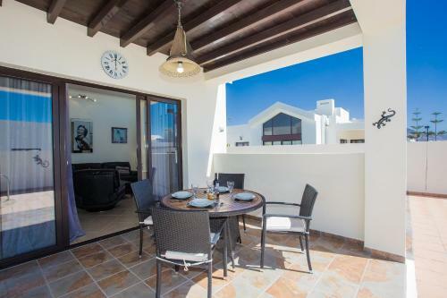 Beautiful 2-bed Villa In Playa Blanca