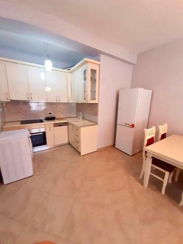 Arel And Dea Apartments