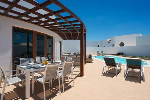 Villa Luar -secluded, Sophisticated & Chic
