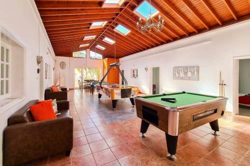 Villa Renaissance, 6 Bed 6 Bath Spacious Villa