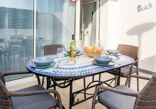 Monterey House Playa Blanca