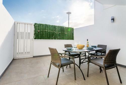 Monterey House Playa Blanca