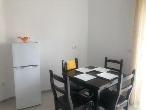 Redi Sea View Apartment