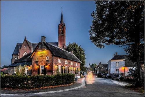 Bed & Breakfast Herberg Het Hart Van Alem