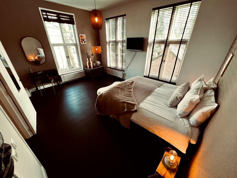Hostal Hotel Het Oude Raadhuis